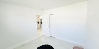 2316 Freedom Street Gallery 16