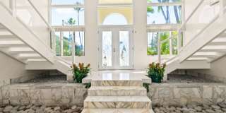 Kahala Oasis: Expansive 6BR Luxury Estate w/ Pool, Spa & Minutes to Beach Gallery 48