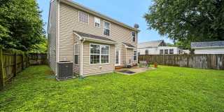 LARGE 4 BEDROOM HOME NEAR MILITARY BASE AND BAY Gallery 34