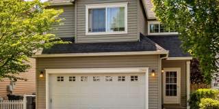 Lovely Two Story Home in Convenient Bethany Neigborhood Gallery 1