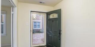 1128 N TAYLOR Street Gallery 4