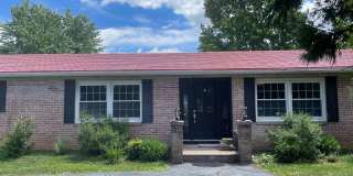 4 Bedroom 3.5 bath Home for Rent in Hershey PA Gallery 1