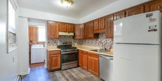 Charming Pennsport Rowhome with Private Backyard Oasis Gallery 7