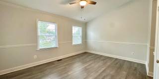 7827 BOLD LION Lane Gallery 18