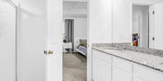 329 Hartland Place Gallery 24