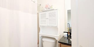 Pet-Friendly Townhome Convenient to UVA & Downtown Gallery 10