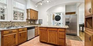 2410 GENTILLY Boulevard Gallery 5