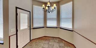 Nice 3 Bedroom 2 Bathroom Home with Storm Shelter and Office! Gallery 12