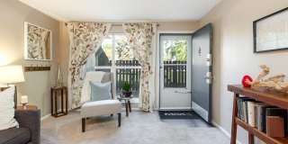 Webster Lake Apartments Gallery 4