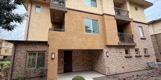 Ground Level 2/2 Condo, *Gated N. Scottsdale* Community w/2 Car Garage Gallery 1