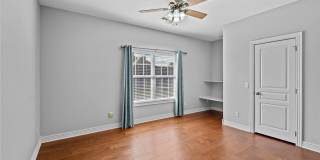 3907 NE Cadbury Avenue Gallery 10