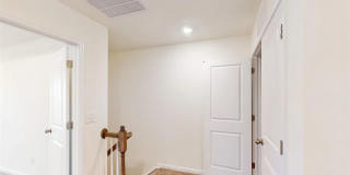 Beautiful 3BR/2.5BA Townhouse located in Kellerton Place Gallery 11
