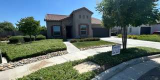 3439 E Laurel Gallery 1