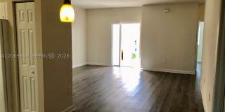 2733 NE 3rd Ct Gallery 5