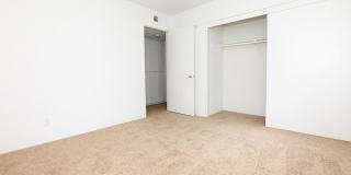 Carlyle Square Apartment Homes Gallery 30