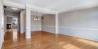 22616 WELBORNE MANOR Square Gallery 4