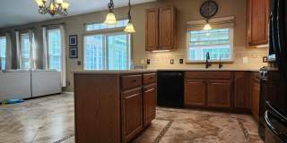 Gorgeous 4 Bedroom Home For Rent in Avon Gallery 19