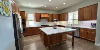 22276 Silverpointe Gallery 7
