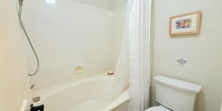 5640 E BELL Road Gallery 25