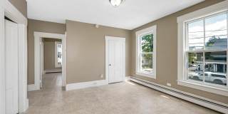 247 Spruce Street Gallery 8