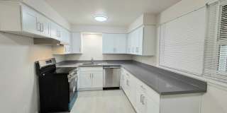 North Seattle/ Shoreline 2 Bedroom + Bonus Room 1BA House Gallery 5