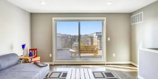 GREAT LOCATION!! Stunning 3BD/3.5BA luxury 4-level townhouse! Gallery 51