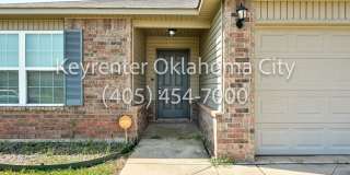 Beautiful 3-Bedroom Home with Easy Access to I-35 & I-240 Gallery 4
