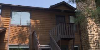 Spacious 1 bed/1bath/garage w fireplace. Gallery 1