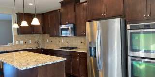 16704 SHACKLEFORD Way Gallery 8