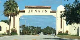 1515 Northeast Beacon Drive Gallery 1