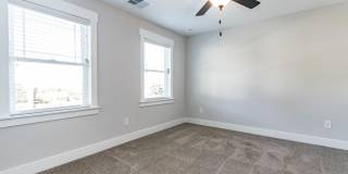 807 N O'Neil Street Gallery 16