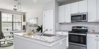 1824 Defoor Apartments Gallery 1