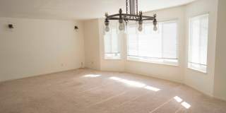Mid-floor Flat in a duplex located in the Inner Richmond / Laurel Heights. Mid-floor Flat in a duplex located in the Inner Richmond / Laurel Heights. Gallery 6