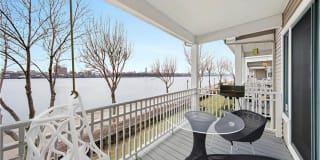 Windsor at Mariners Gallery 33