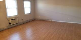 13789 Cedar Rd. Unit 300 Gallery 14