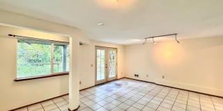 Beautiful Wedgwood Home with Flexible Living + 2nd Kitchen Gallery 15