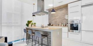 1100 Biscayne Boulevard Gallery 23