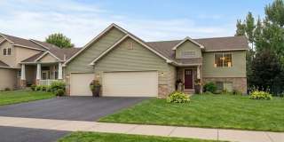 Spacious 5BR House in Belle Plaine Gallery 1