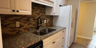 New Listing in Shalimar! Gallery 9