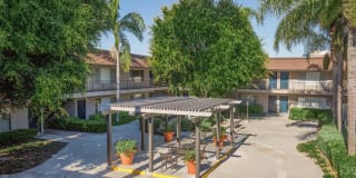 Huntington Highlander Apartment Homes Gallery 8