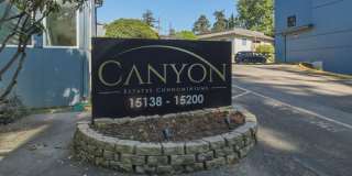 Light & Bright Tukwila Condo Gallery 1