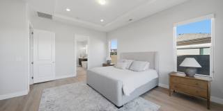 4 Bedroom Home with Gorgeous Views Gallery 22