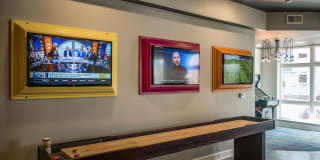 Axis on Lexington Gallery 31