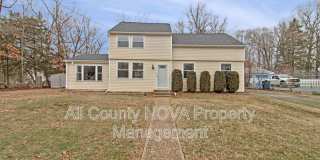 8600 Lantern Ln Gallery 1