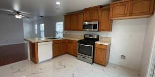 2 Bed 1 Bath Elk Grove Home Gallery 4