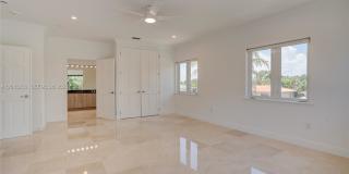 500 Southwest 51st Court Gallery 14