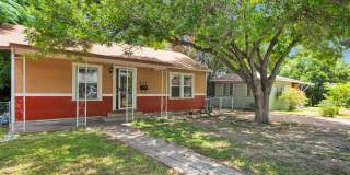 Cozy 2 Bedroom Home in Downtown San Antonio! Gallery 1