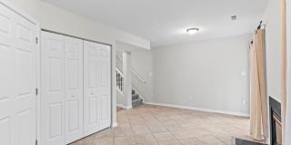 45426 Clarkes Crossing Square Gallery 9