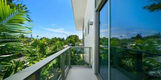 1201 West 47th Street Gallery 12