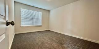 5 Bed, 3.5 Bath Home w/ 2 Car Garage in Harvest Point Gallery 27